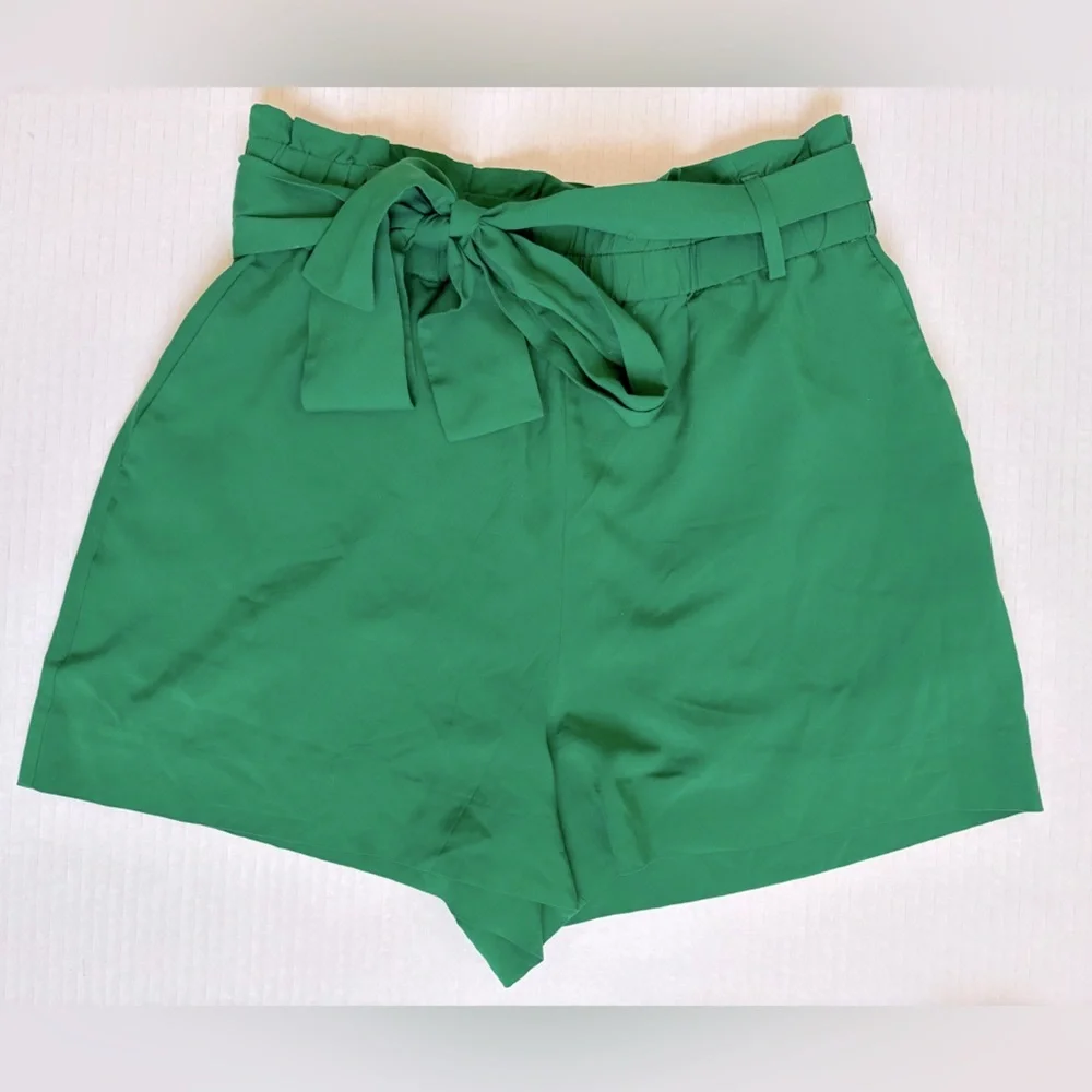 J. Crew - Women's paper Bag Waist Tie Shorts - Size Small - Kelly Green‎